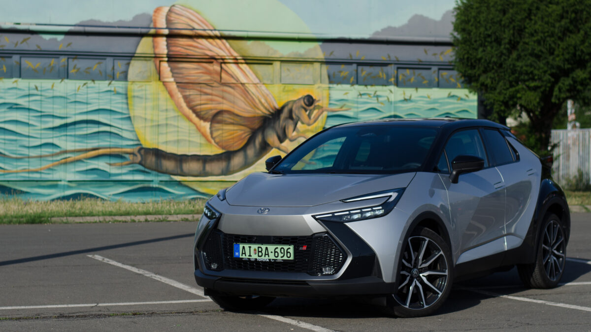 TOYOTA C-HR