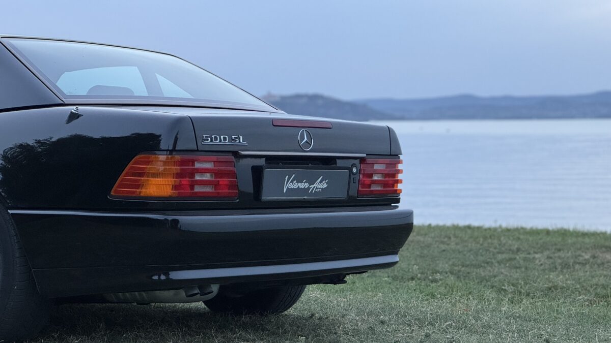 MERCEDES-BENZ SL-OSZTÁLY