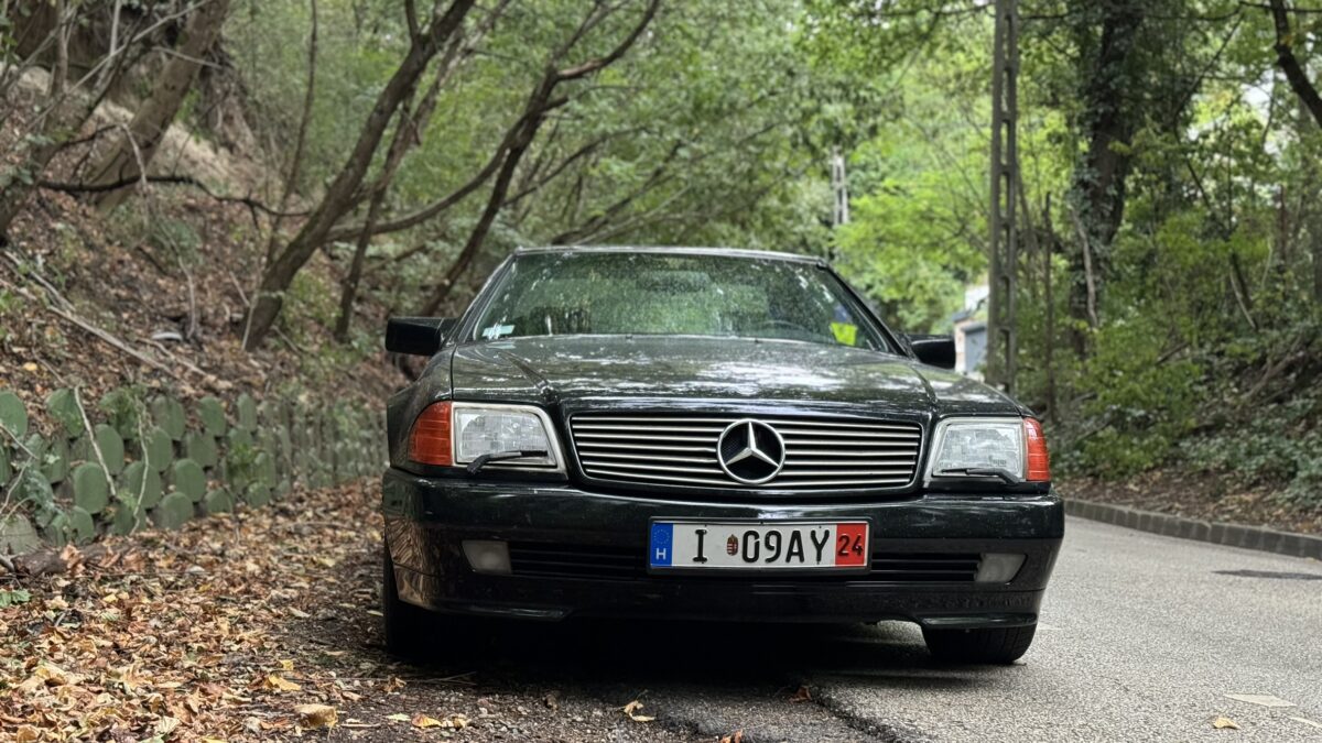 MERCEDES-BENZ SL-OSZTÁLY