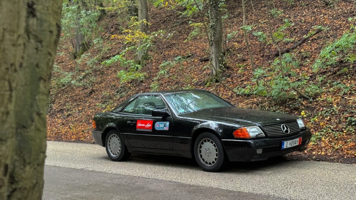 MERCEDES-BENZ SL-OSZTÁLY