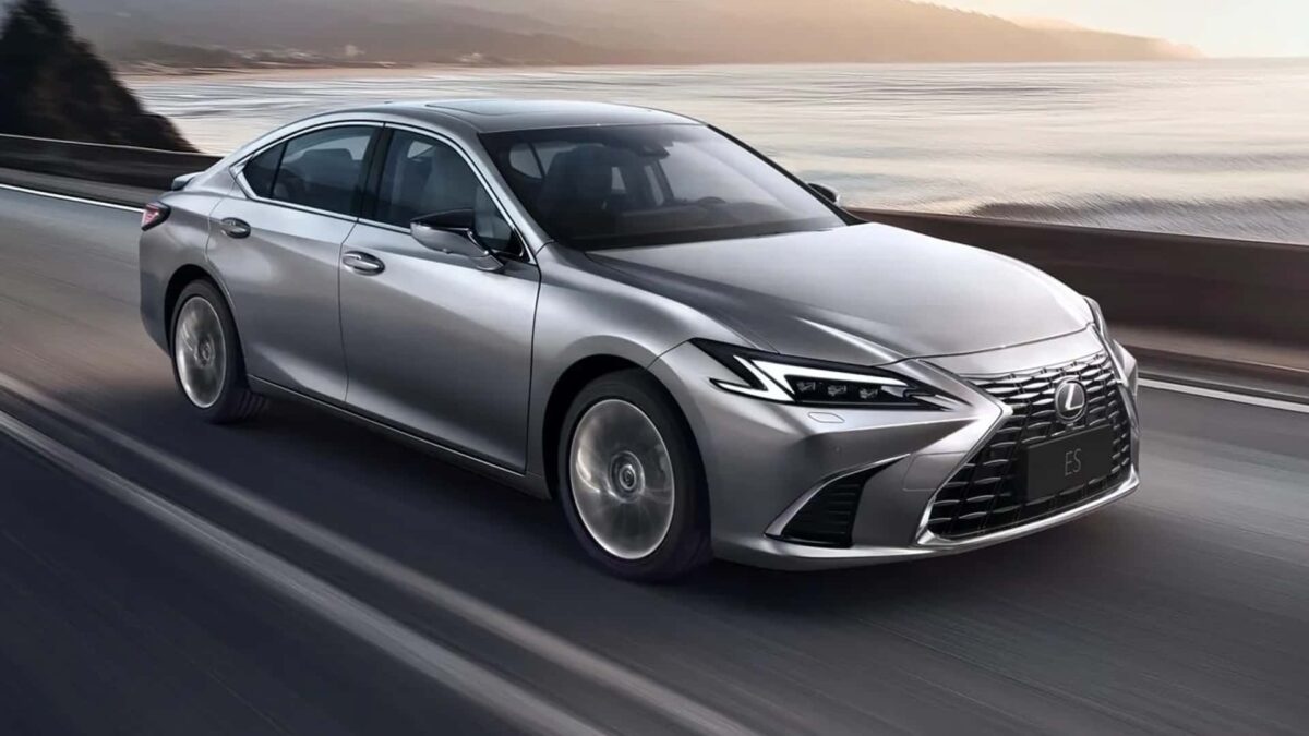 LEXUS ES